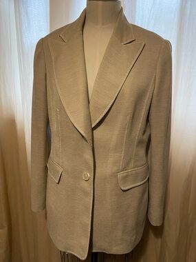 Tailored Cream Women's Blazer Jacket